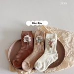 جوراب بچگانه دخترانه کبریتی نیمساق طرح بالنا (مناسب کودکان 2 تا 9 سال)